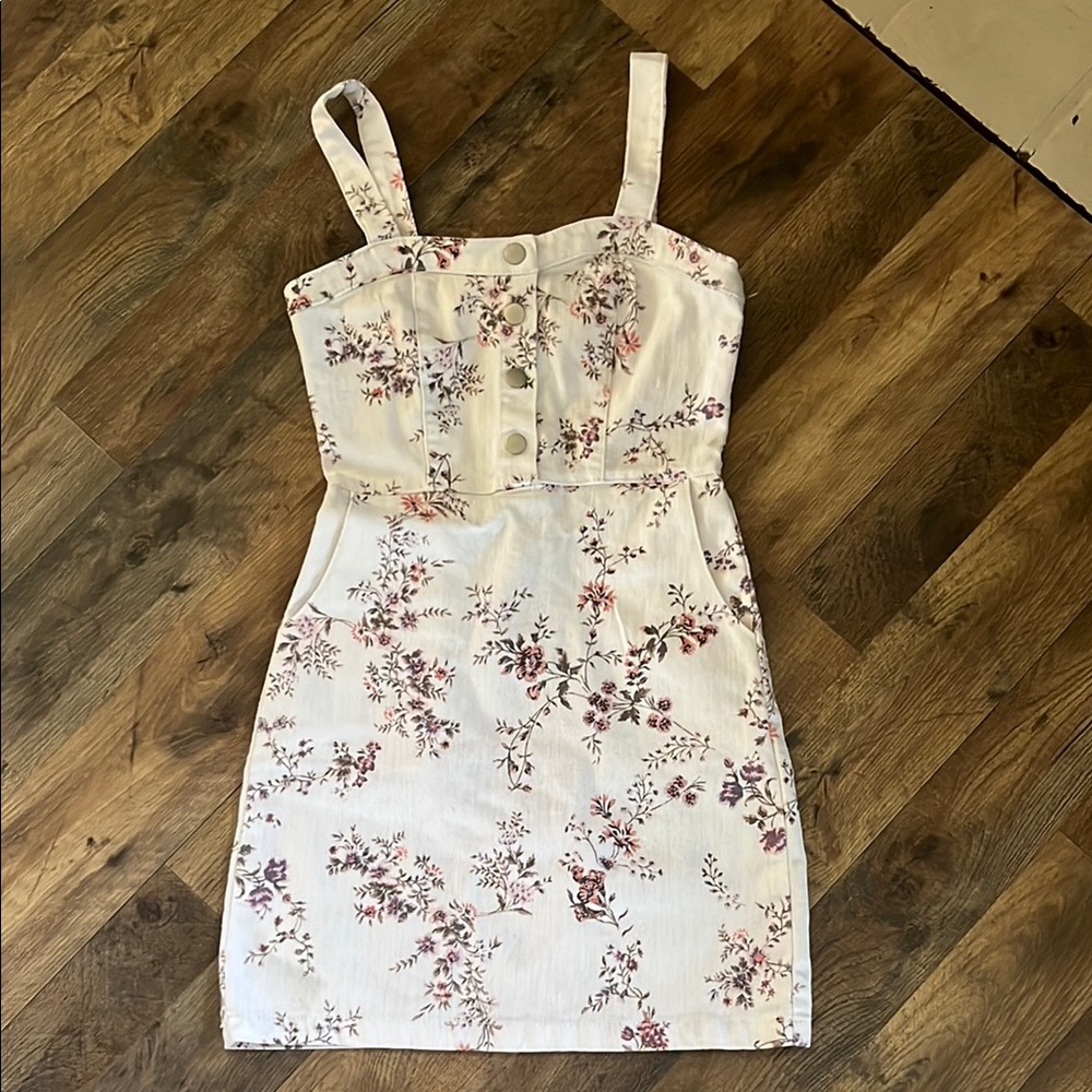 No Boundaries size S Jean white floral zipper back dress